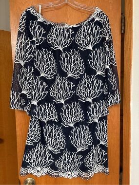 EUC Lilly Pulitzer blouson navy white coral lace dress 12